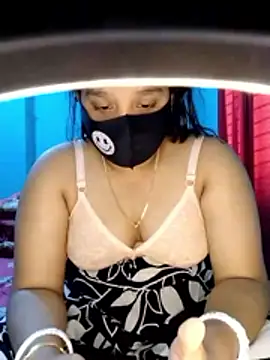 priya2098 online show from March 24, 10:42 am