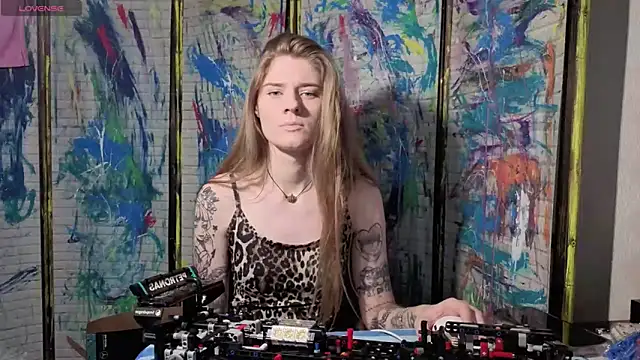 Adell Love online show from June 7, 3:08 pm