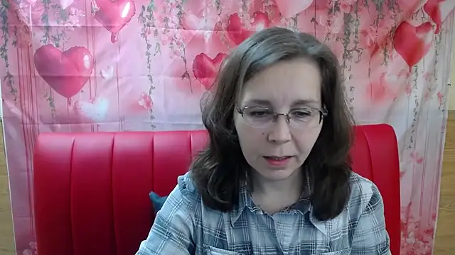 DaisyEdit online show from April 4, 5:28 am