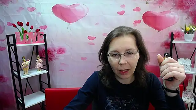 DaisyEdit online show from March 14, 6:25 am