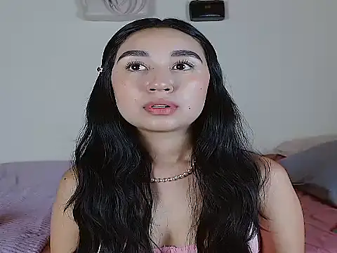SiennaLorens online show from August 1, 12:12 am