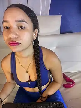 ZoeyFierce online show from March 7, 1:40 pm