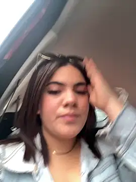 valenhill online show from December 1, 2:09 pm