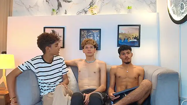 COUPLES BOYS online show from May 29, 7:56 pm