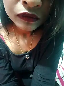 Zoyaa-Zubair online show from February 7, 7:18 pm