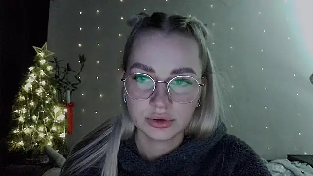 Whitehex666 online show from December 22, 5:05 pm