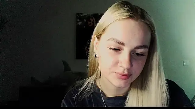 Whitehex666 online show from December 3, 4:42 pm