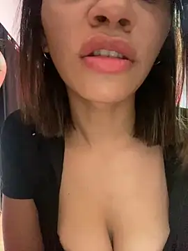 Quierolechiitaaa online show from January 6, 7:50 pm