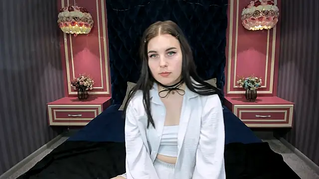 Ambergoeshard online show from November 28, 1:03 pm