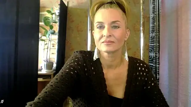 Soniakiss online show from April 15, 2:39 pm