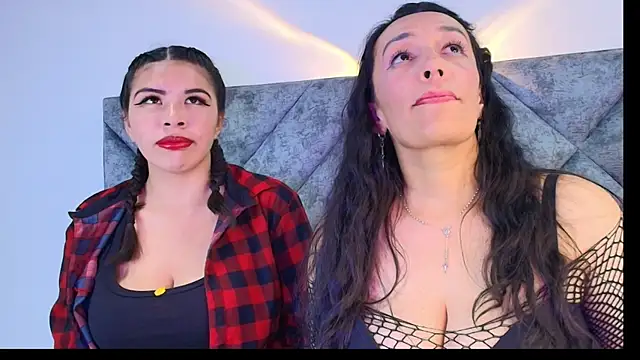 Nahomi rous777 online show from November 28, 7:39 pm