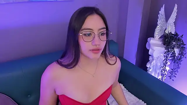 Nana  S online show from February 24, 3:27 am