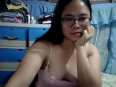 xxdreamgirl69 online show from June 3, 12:34 am