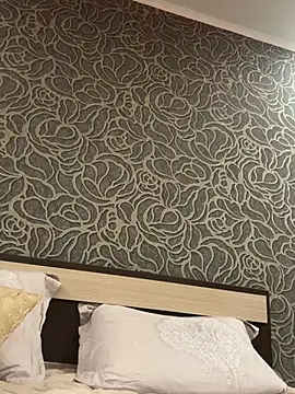 Sweet little gir online show from April 20, 6:11 pm