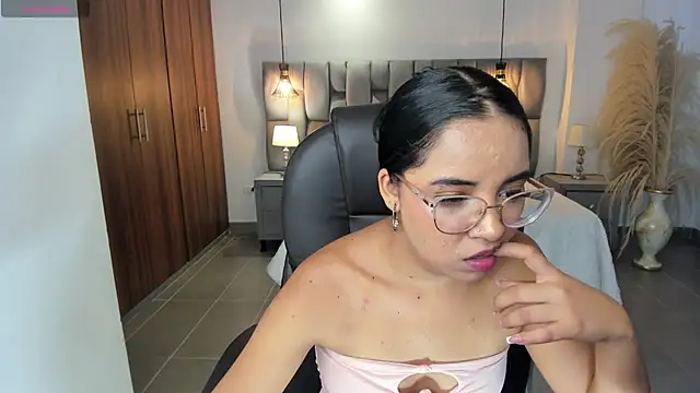 alana martiins online show from July 27, 7:00 pm
