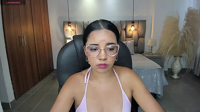 alana martiins online show from July 21, 7:47 pm
