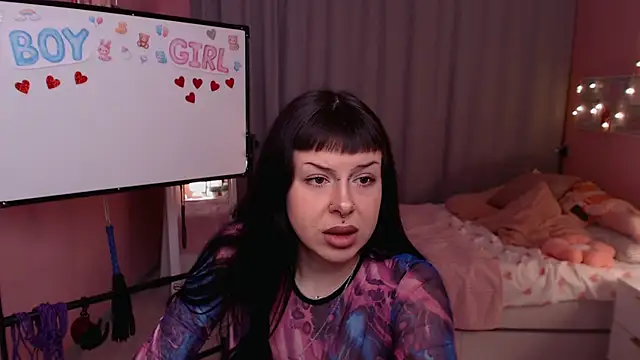 Eliza Bennet online show from January 10, 7:57 am