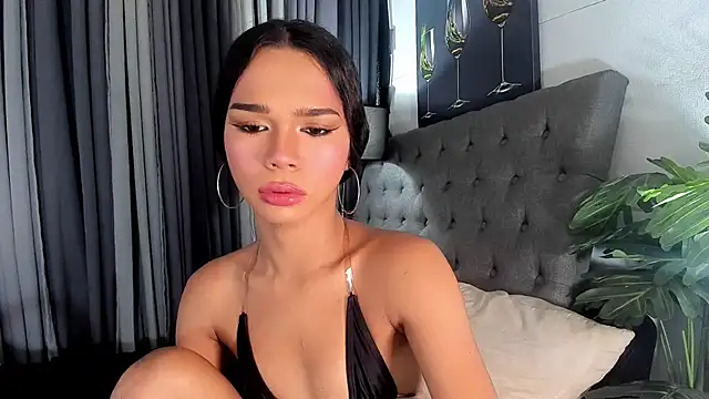 asianpetiteprincess online show from June 2, 3:18 am