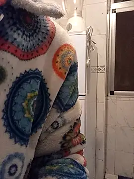 gatitachula93 online show from February 14, 1:29 am