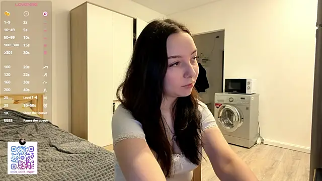 WhiteNoiseJoy online show from January 12, 3:01 am