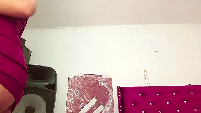 lucy devil23 online show from December 17, 10:03 pm