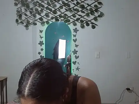 Andreaebony online show from December 17, 12:53 pm