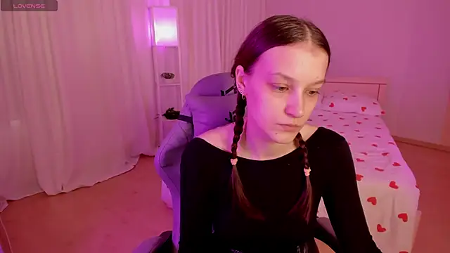 KrisDoeil online show from March 21, 1:21 am