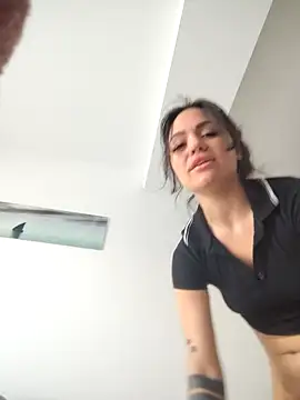 SiennaLuxexx online show from April 17, 11:56 am