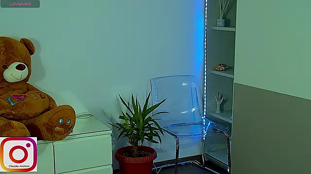 SiennaLuxexx online show from January 8, 2:48 am