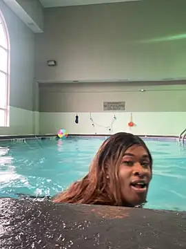 PreddiParis00 online show from March 10, 1:37 pm