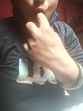 Your-shreya143 online show from January 11, 5:45 am