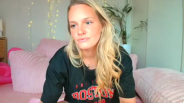 AussieErica online show from January 9, 5:34 am