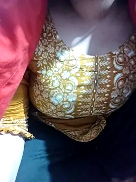 hottyrose69 online show from December 22, 1:47 pm