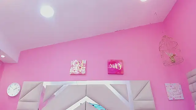 Diamond juliana online show from June 13, 3:26 am
