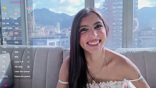 lya  brown online show from April 18, 1:24 pm