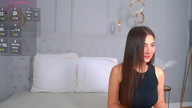 LisaDeviss online show from December 19, 9:45 am