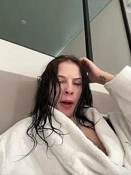 HilorianAndry online show from December 4, 3:09 am