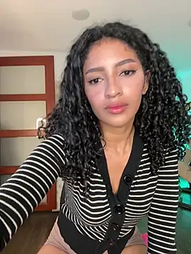 NaomiGarcia1 online show from June 12, 1:24 am