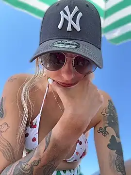 Betsy online show from May 31, 12:22 pm