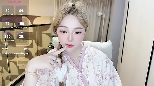 Star-XinX online show from March 3, 3:07 pm