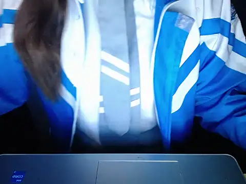 maian love online show from March 3, 7:42 pm