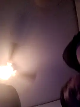 snowbird1117 online show from April 11, 2:43 pm