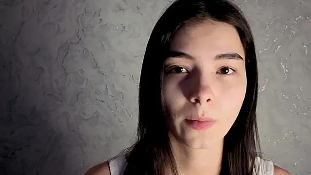 Laura Sunday online show from February 24, 1:32 pm