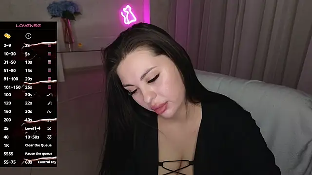 Deborah lowe online show from February 8, 7:06 pm