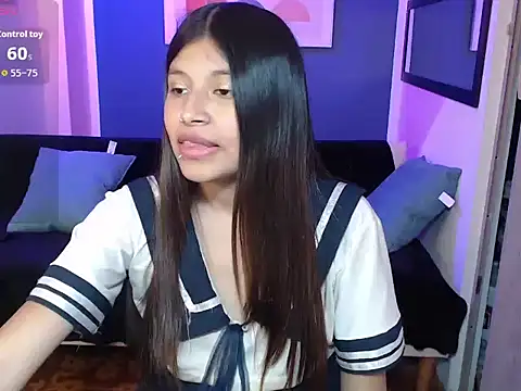 Hannna Velour online show from December 5, 5:25 pm