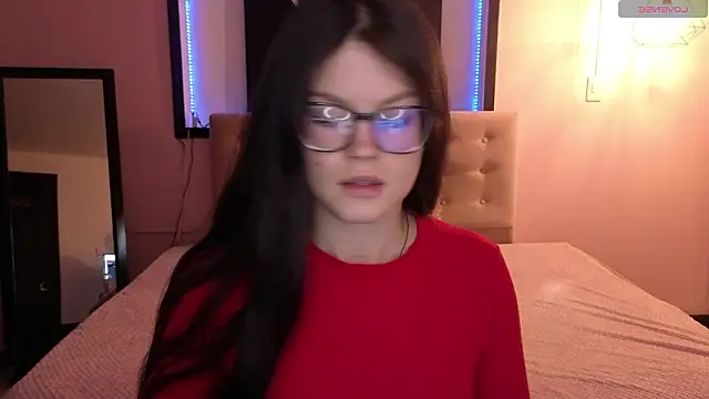 Sara valderrama  online show from February 25, 1:31 pm