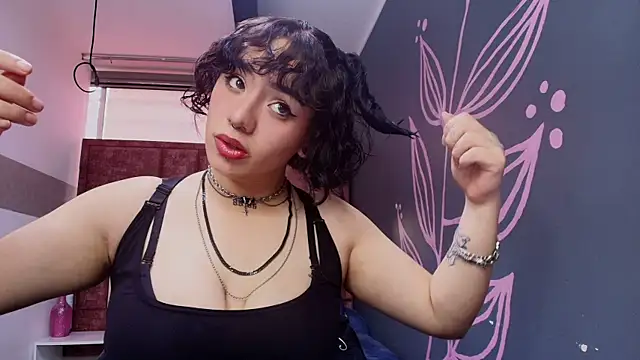 Kiara Fox   online show from June 2, 8:21 pm