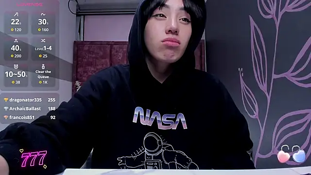 Kiara Fox   online show from March 27, 8:26 am