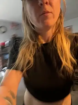 alluringpixie online show from March 4, 2:45 pm