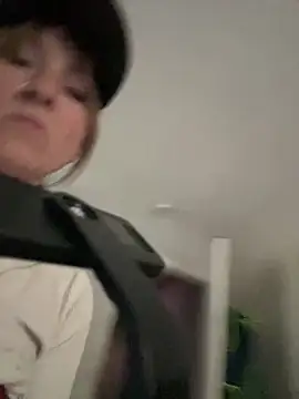 alluringpixie online show from March 24, 8:14 pm